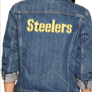 Women Levi Steelers jean jacket XL